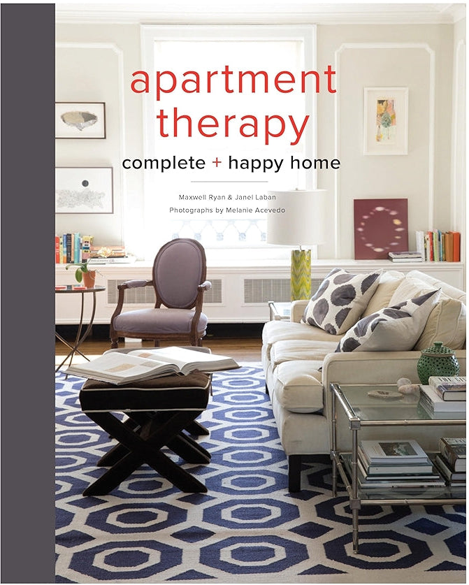 Book cover of 'Apartment Therapy' with a living room scene on the cover